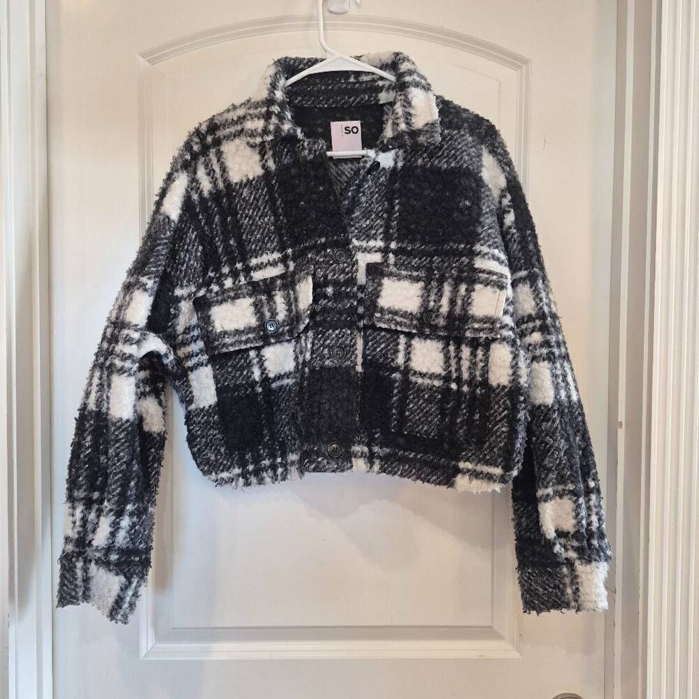 SO Women's Black & White Poly Fleece Plaid Cropped Jacket